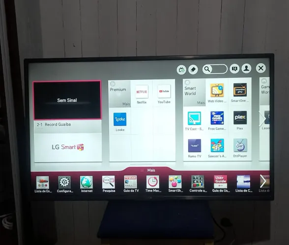 Tv LG 42 polegadas smart abre apenas YouTube precisa atualizar outros apps