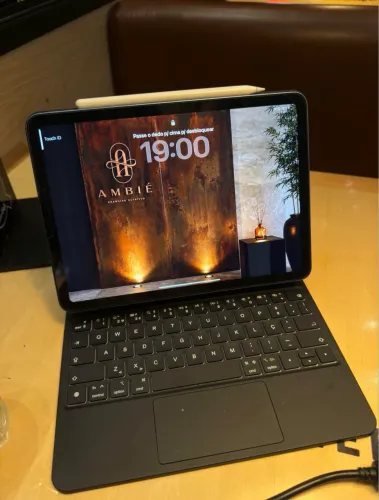 ¡Pad Air 5ª geração 256 GB + teclado + Apple Pencil