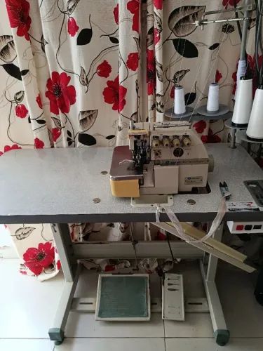 Vendo máquina overloque ponto cadeia 