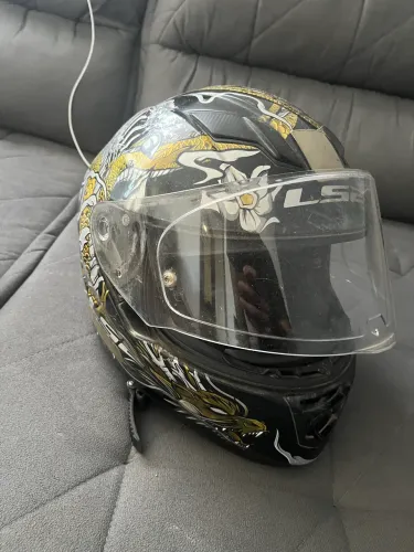 Capacete Ls2 ff320