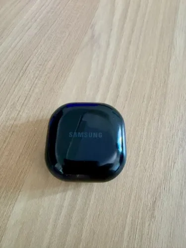 Fone Samsung Galaxy Buds Core Bluetooth com Cancelamento de Ruído