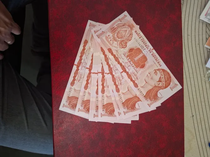 10 cedulas Honduras Un Lempira<br>Valor R$ 45,00 + Frete