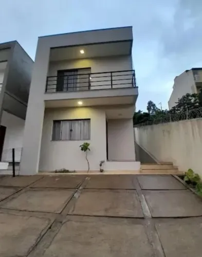 24- Casa Na região Do olho d'água