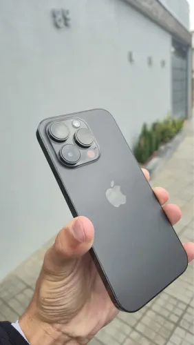 iPhone 14 Pro Impecável