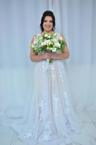 Vestido de noiva + véu 