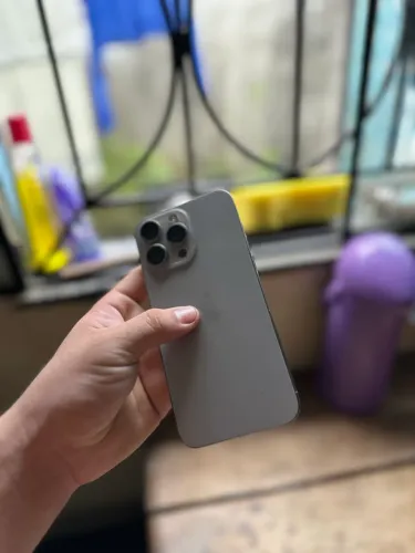 iPhone 15