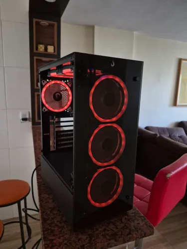 Gabinete Gamer com 6 fans e controladora