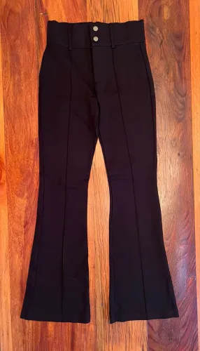Calça Flare de Malha Preta