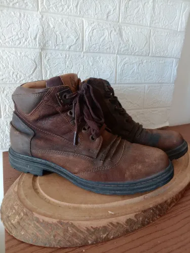 Bota de couro 41/42