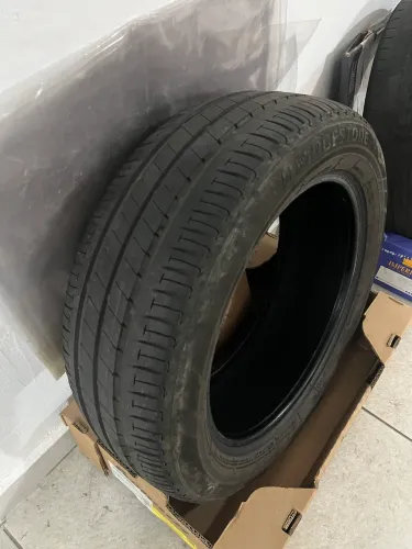 Pneu Bridgestone Aro 16 Ecopia EP150 195/55R16 87V - Usado bom