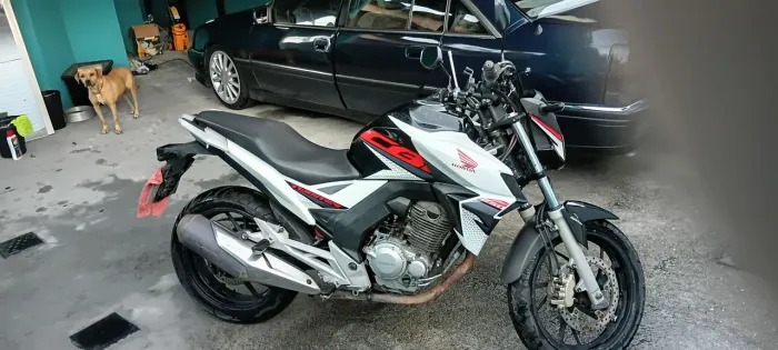 CB 250 Twister Pouco rodada