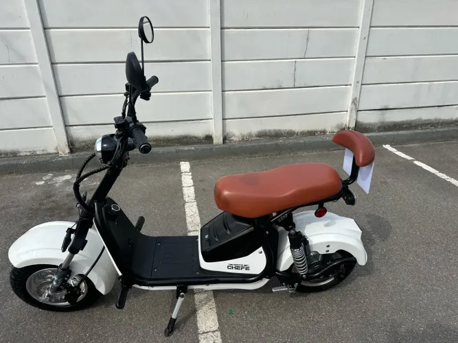 Scooter Elétrica Moto-Chefe 300 km Rodados