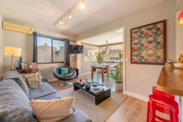 Apartamento com 2 dormitórios à venda, 77 m² por R$ 740.000,00 - Bela Vista - Porto Alegre