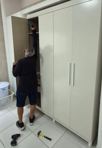 Montagem de móveis