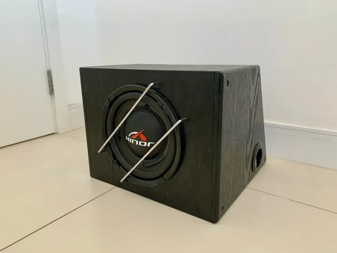 Subwoofer Hinor amplificado 