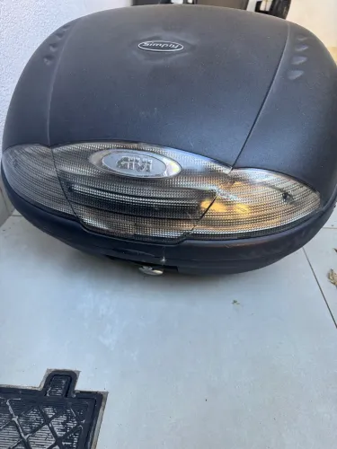 Baú pra moto (45L) dois capacetes