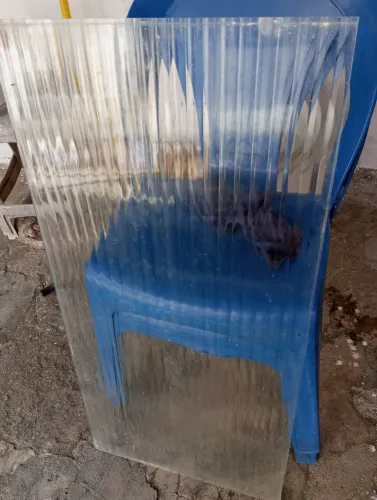 Vendo 3 vidros de janela 45x95