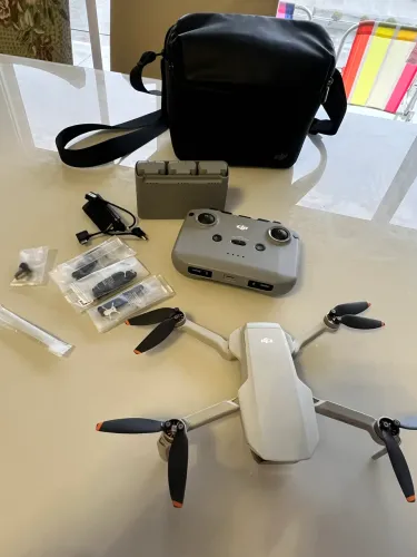 DJI Mini 2 Fly More Combo - Câmera 4K | 3 Baterias Originais 
