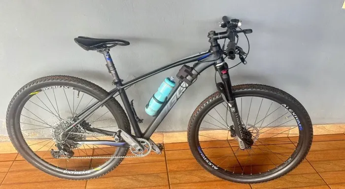 Vendo bike OGGI 7.6 2022 aro 29