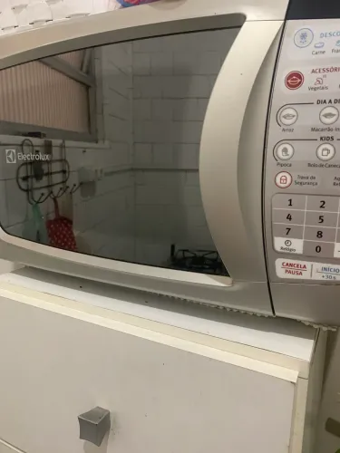 Forno microondas inox espelhado eletrolux