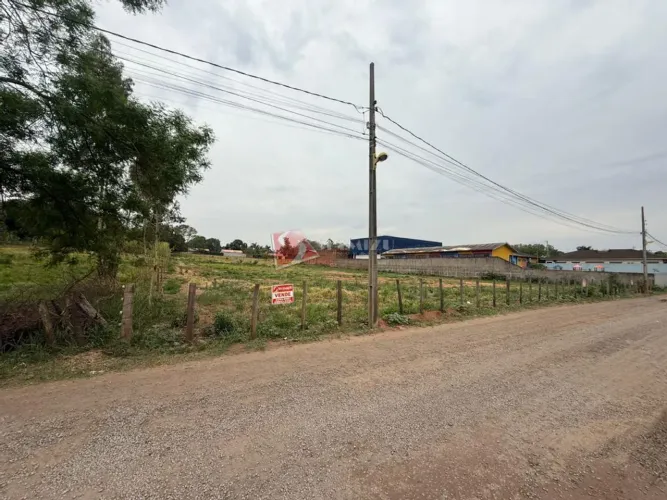 Chácara à venda em Paranavaí, Chácaras Jaraguá, com 1 suíte, com 5000 m²