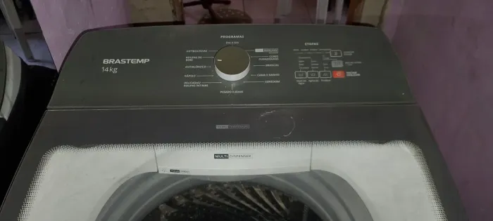 Lavadora Brastemp. 16 kg um ano de uso com um pequeno defeito...