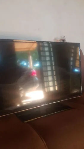 VENDO TELEVISÃO 32 POLEGADAS