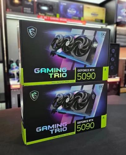Placa de Vídeo Nvidia Gaming Trio Rtx 5090