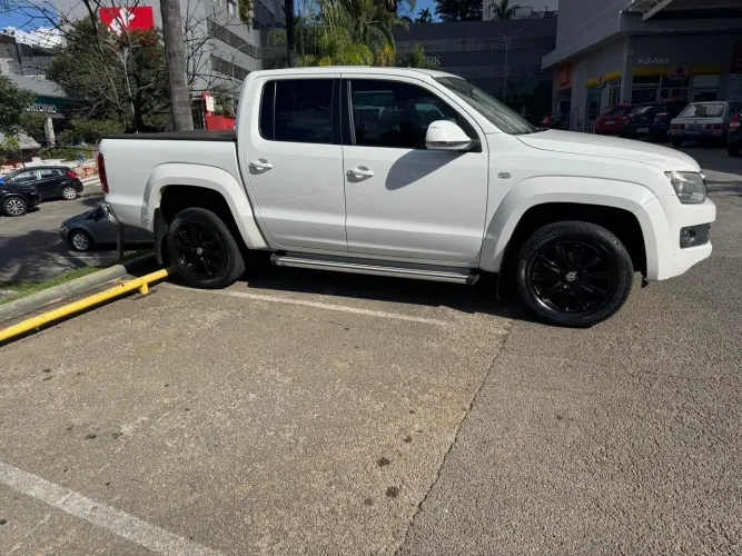 Volkswagen Amarok High.cd 2.0 16V TDI 4X4 Dies. AUT 2014