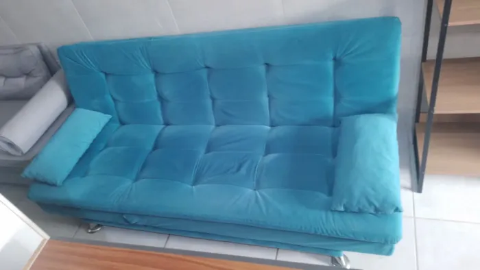 Sofá cama tecido em suede