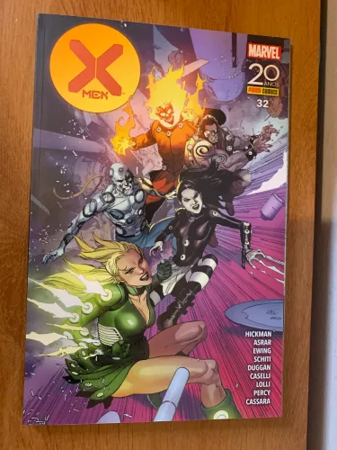 Lote de Hqs marvel e dc 