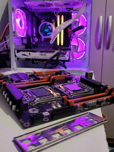 Placa mãe Dual Xeon + 2680 V4 - Funcionando perfeitamente | Excelente estado
