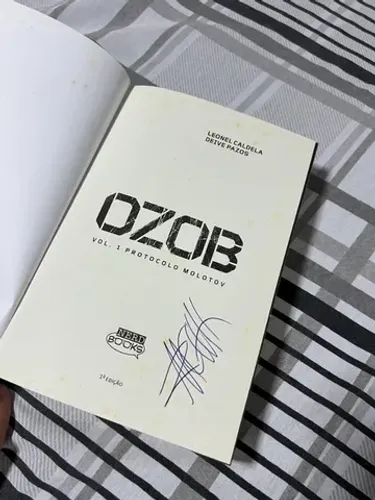 Ozob Protocolo Molotov - Autografado