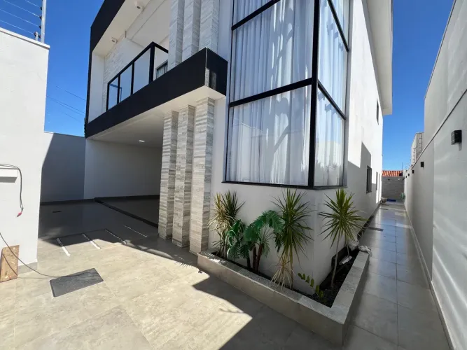 Sobrado de alto padrão Anápolis com 5 quartos, 4 suítes e 2 com closet, piscina aquecida! 