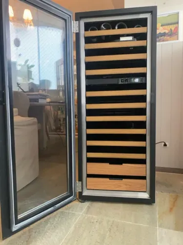 ADEGA METIER 65 garrafas