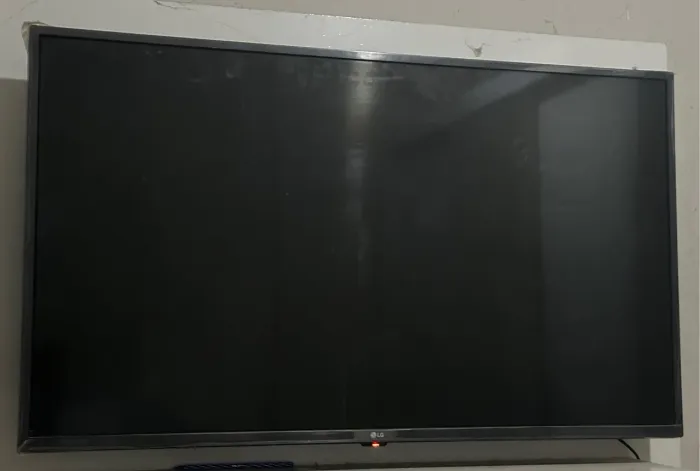 SMART TV LG 43 polegadas - Seminova EXCELENTE