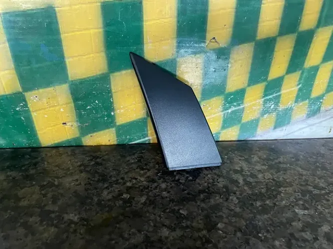 Acabamento interno retrovisor Cherry qq lado direito