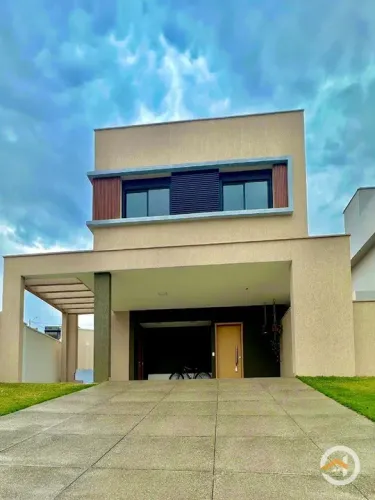 Sobrado no Jardins Nápoles com 4 quartos sendo 3 suítes + home office