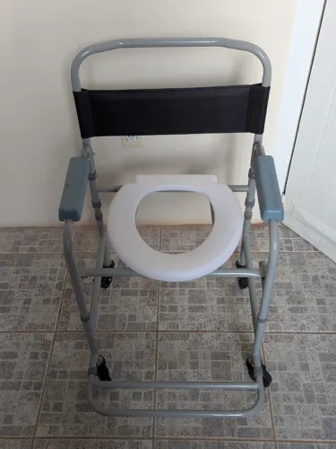 Cadeira de banho Dellamed D30 até 100kg