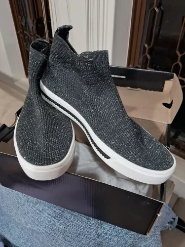 Tênis feminino de glitter ( novo)