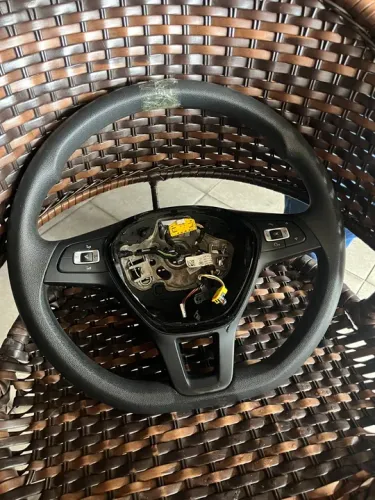 Volante multifuncional VW