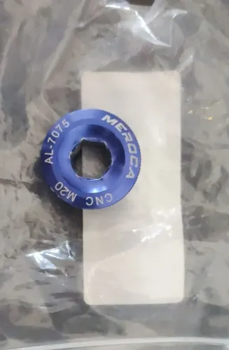 Tampa porca pedivela integrado M20