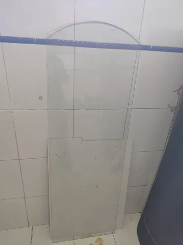 Vidro temperado compatível com mesa de consultório 