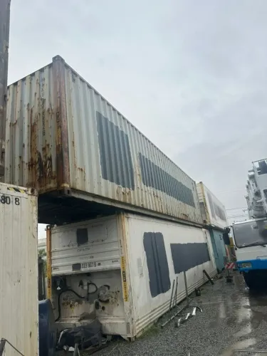 container Refeer 12 metros com várias utilidades