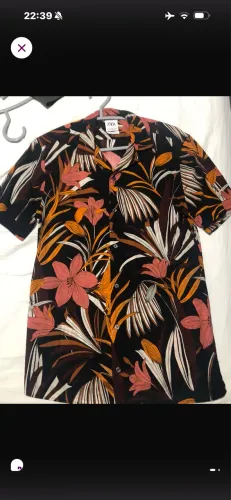 Camisa zara verao flores