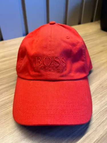 Boné Vermelho Hugo Boss Original 
