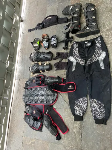 KIT 1 TRILHA a partir de 10,00 leia colete bota óculos 
