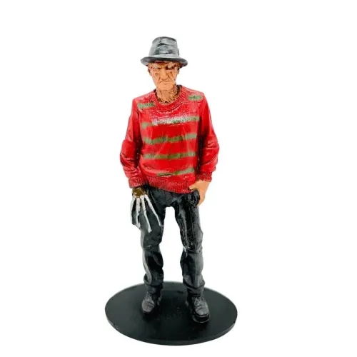 Estatueta sexta feira 13