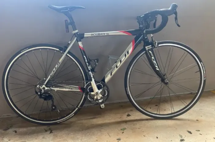 Speed Road Fuji Roubaix SL Shimano 105 11V Garfo Carbono Tamanho M 52