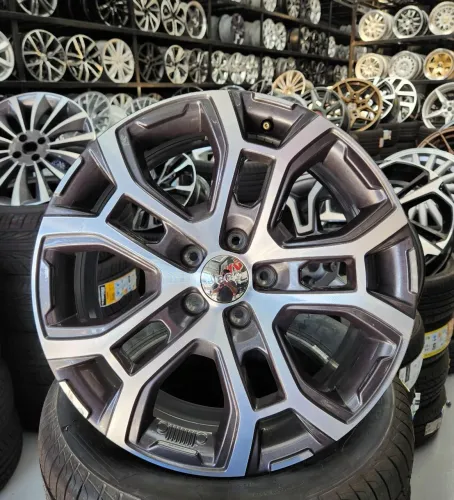 Jogo de rodas ORIGINAIS JEEP Renegade t270 aro 18 - 5X114